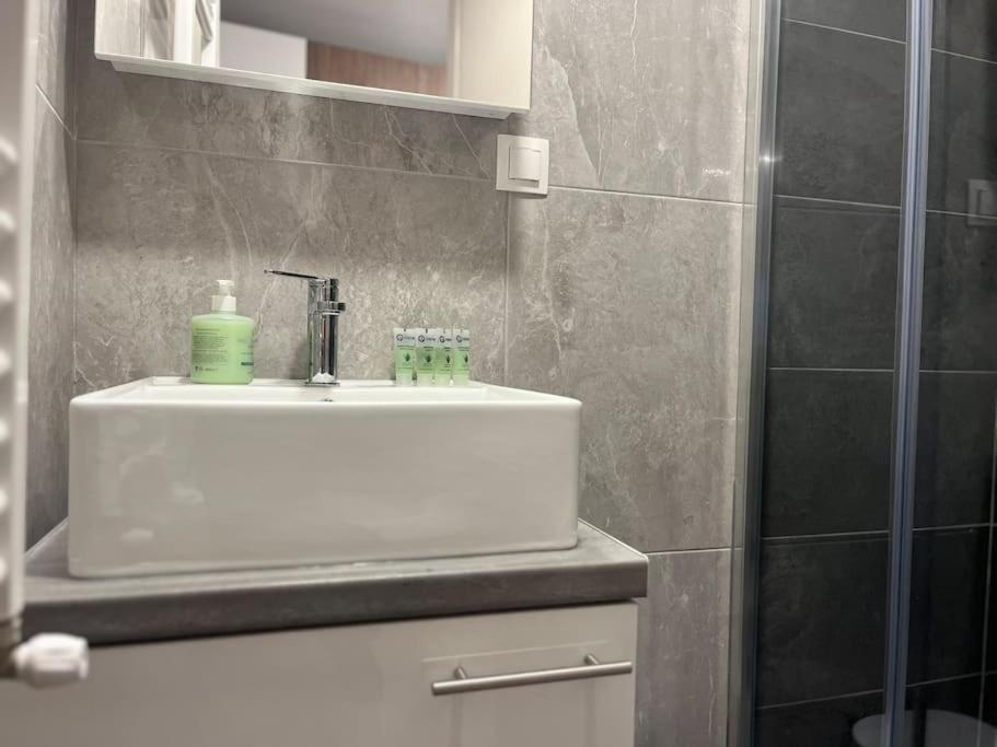 Odyssey Apt 3 Салоники Экстерьер фото